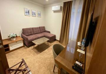 Фото номера Люкс Отель Boutique Hotel Kaspi г. Темиртау 3