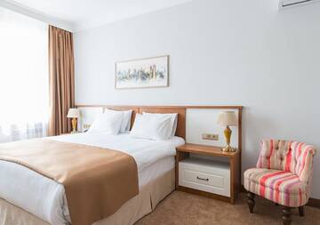 Фото номера Полулюкс Отель Boutique Hotel Kaspi г. Темиртау 4
